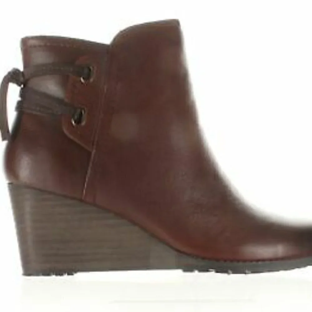 Women's Rockport Cobb Hill Lucinda Back Tie Ankle Bootie  9W New in Box